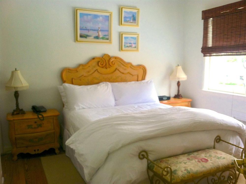 Palm Beach Historic Inn Exterior photo