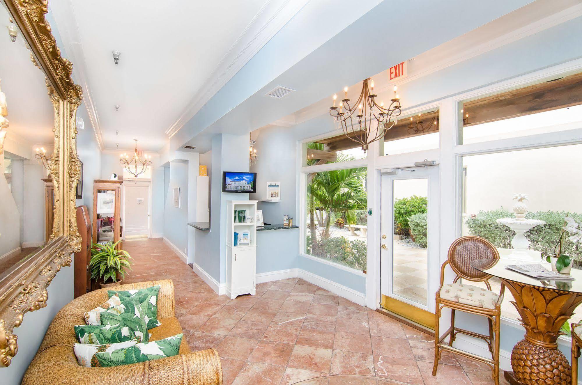 Palm Beach Historic Inn Exterior photo